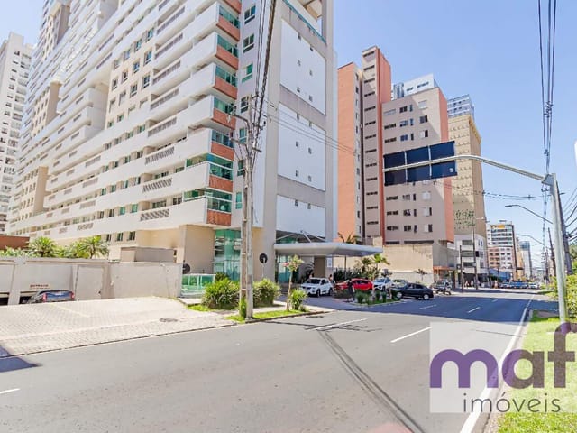 Apartamento 1 quarto e 1 banheiro, para alugar, no bairro Centro em Curitiba