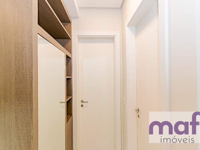 Apartamento 1 quarto e 1 banheiro, para alugar, no bairro Centro em Curitiba