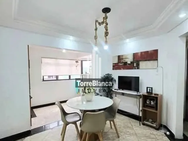 Apartamento com 178m² 3 quartos e 2 banheiros, à venda, no bairro Centro em Ponta Grossa