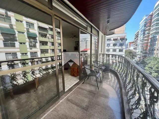 Apartamento com 200m² 4 quartos e 3 banheiros, à venda, no bairro Icaraí em Niterói