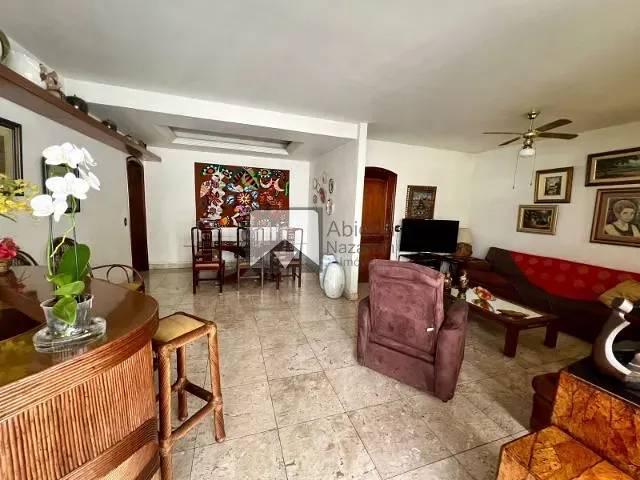 Apartamento com 200m² 4 quartos e 3 banheiros, à venda, no bairro Icaraí em Niterói