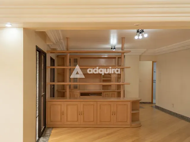 Apartamento com 234m² 4 quartos e 3 banheiros, à venda, no bairro Centro em Ponta Grossa