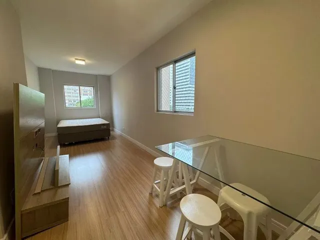 Apartamento 1 quarto e 1 banheiro, à venda, no bairro Bigorrilho em Curitiba