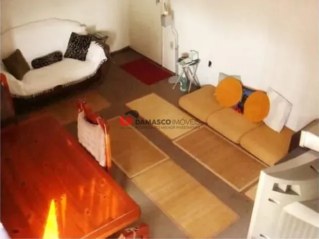Apartamento 2 quartos e 1 banheiro, à venda, no bairro Vila Scarpelli em Santo André