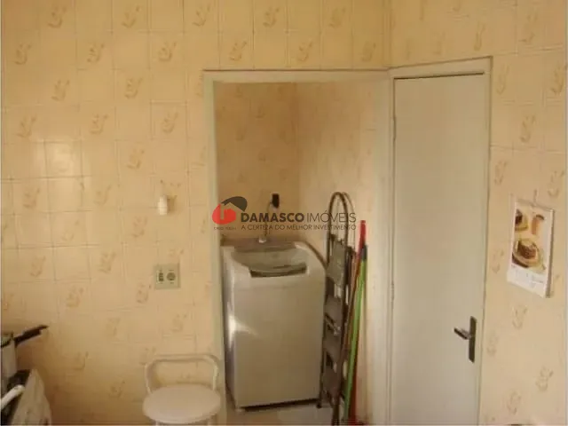 Apartamento 2 quartos e 1 banheiro, à venda, no bairro Vila Scarpelli em Santo André