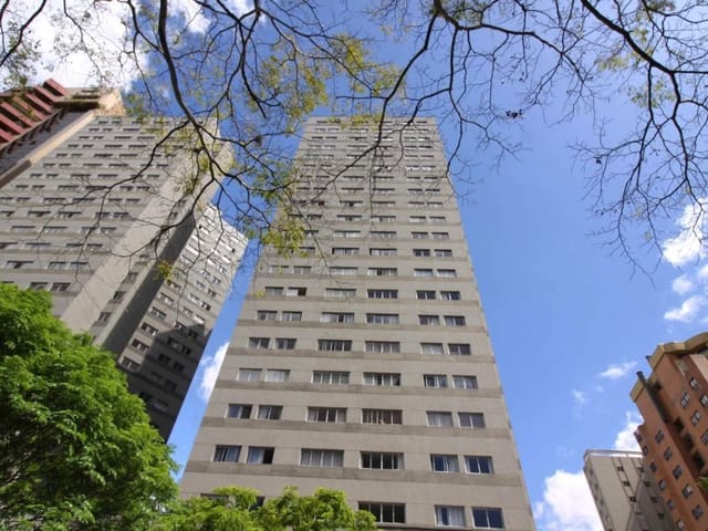 Apartamento 2 quartos e 3 banheiros, para alugar, no bairro Bigorrilho em Curitiba