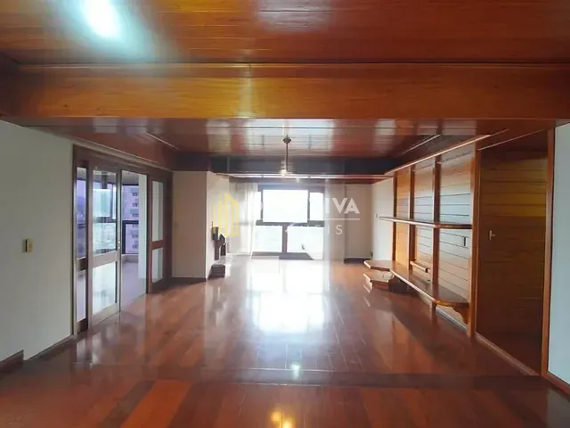 Apartamento com 300m² 4 quartos e 4 banheiros, para alugar, no bairro Centro em Novo Hamburgo