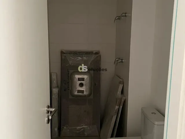 Apartamento 2 quartos e 4 banheiros, à venda, no bairro Vila Nova Conceição em São Paulo