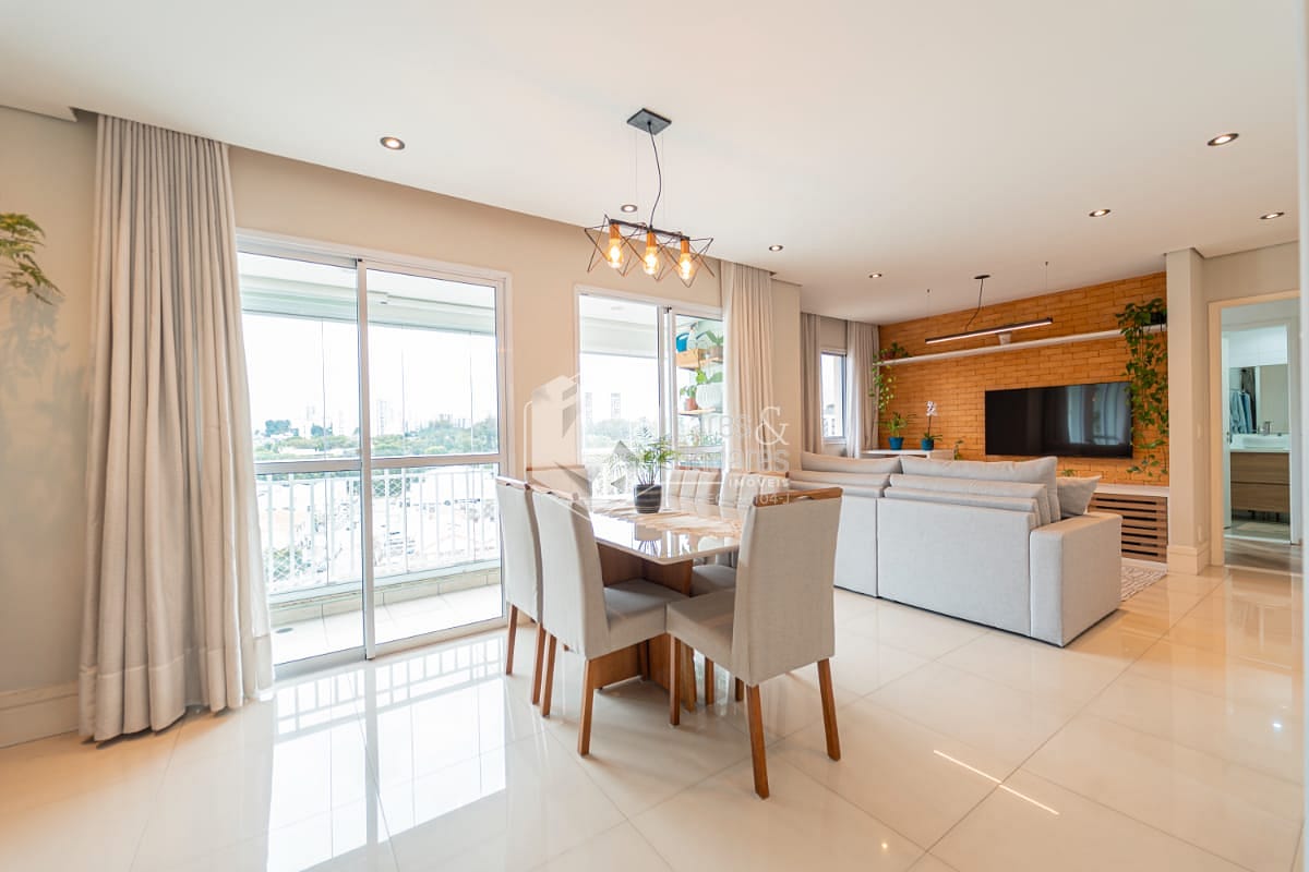 Apartamento à venda com 2 quartos, 80m² - Foto 1