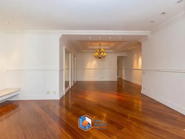 Apartamento com 155m² 4 quartos e 5 banheiros, à venda, no bairro Moema em São Paulo