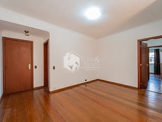 Foto do Apartamento-Apartamento tipo para venda em Vila Sofia com 3 quartos, sendo 1 suíte, 100m²