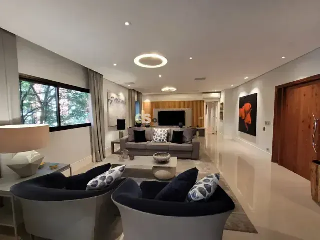Apartamento 4 quartos e 6 banheiros, à venda, no bairro Moema em São Paulo