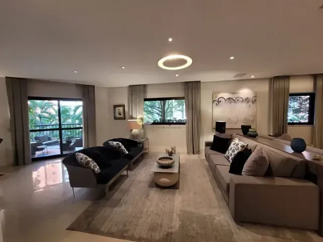 Apartamento 4 quartos e 6 banheiros, à venda, no bairro Moema em São Paulo