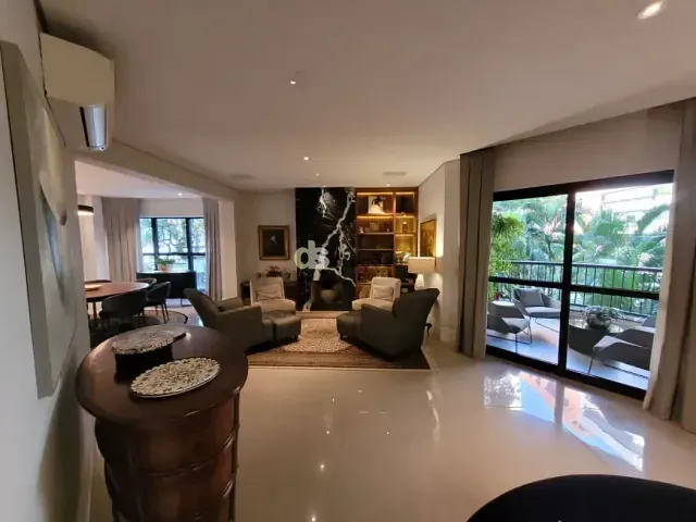 Apartamento 4 quartos e 6 banheiros, à venda, no bairro Moema em São Paulo