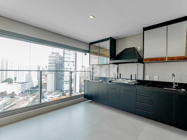 Apartamento com 160m² 3 quartos e 4 banheiros, à venda, no bairro Vila Olímpia em São Paulo
