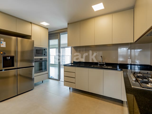 Apartamento com 160m² 3 quartos e 4 banheiros, à venda, no bairro Vila Olímpia em São Paulo