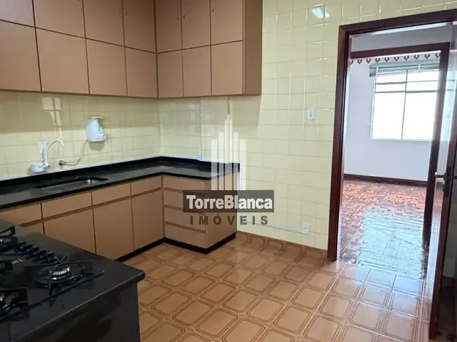 Apartamento com 174m² 3 quartos e 2 banheiros, à venda, no bairro Centro em Ponta Grossa