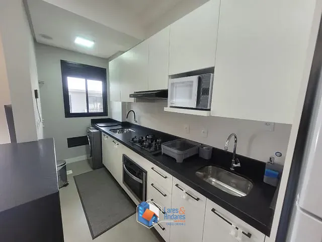 Apartamento com 106m² 2 quartos e 2 banheiros, à venda, no bairro Cachoeira do Bom Jesus em Florianópolis