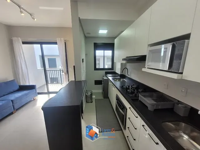 Apartamento com 106m² 2 quartos e 2 banheiros, à venda, no bairro Cachoeira do Bom Jesus em Florianópolis