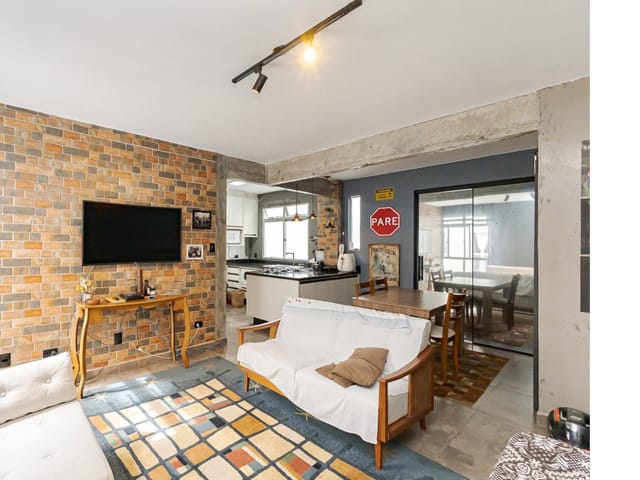 Apartamento 2 quartos e 2 banheiros, à venda, no bairro Portão em Curitiba