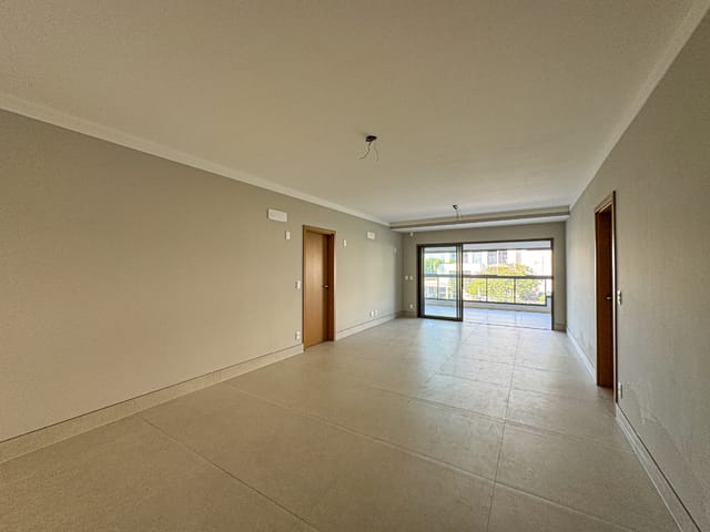 Foto do Apartamento - Apartamento tipo para venda em Vila do Golf com 3 quartos, sendo 3 suítes, 191m² | Lares e Andares Imóveis
