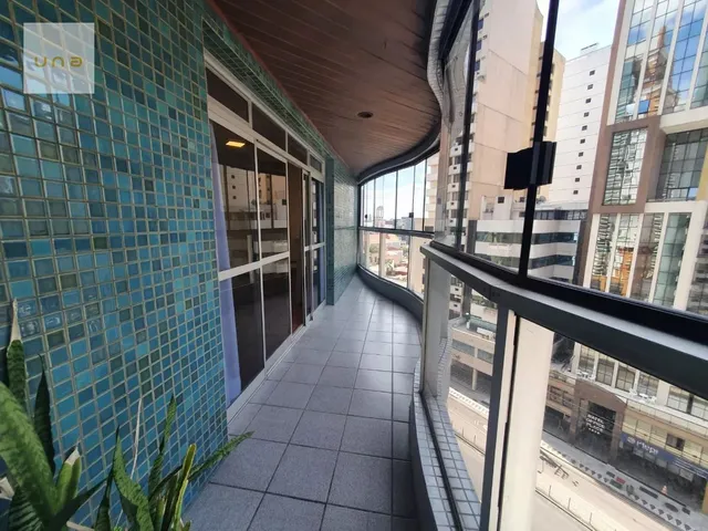 Apartamento 4 quartos e 6 banheiros, à venda, no bairro Batel em Curitiba