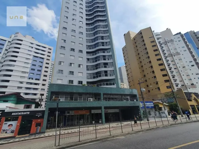 Apartamento 4 quartos e 6 banheiros, à venda, no bairro Batel em Curitiba