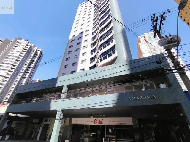 Apartamento 4 quartos e 4 banheiros, à venda, no bairro Batel em Curitiba