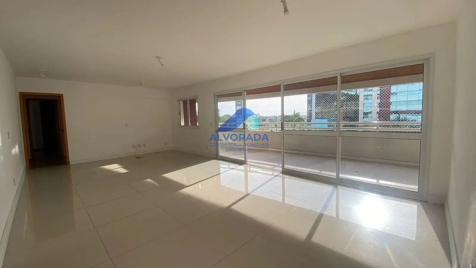 Apartamento, 3 quartos, 155 m² - Foto 1