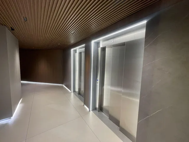 Locação - Apartamento Semimobiliado, 4 quartos (sendo 2 suítes), 2 vagas, Área Gourmet, Edifício Renoir - Olarias, Ponta Grossa.