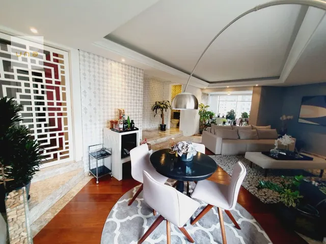 Apartamento 4 quartos e 7 banheiros, à venda, no bairro Bigorrilho em Curitiba