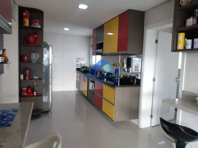 Apartamento com 245m² 4 quartos e 1 banheiro, à venda, no bairro Jardim das Colinas em São José Dos Campos