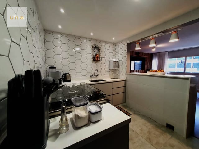 Apartamento 3 quartos e 4 banheiros, à venda, no bairro Água Verde em Curitiba