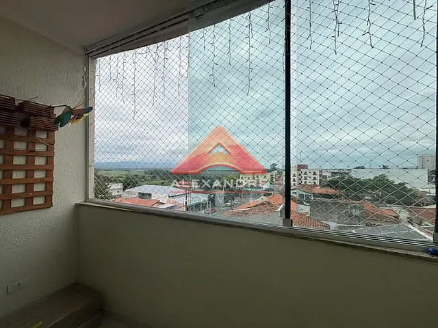 Apartamento 2 quartos e 1 banheiro, à venda, no bairro Vila Industrial em São José dos Campos