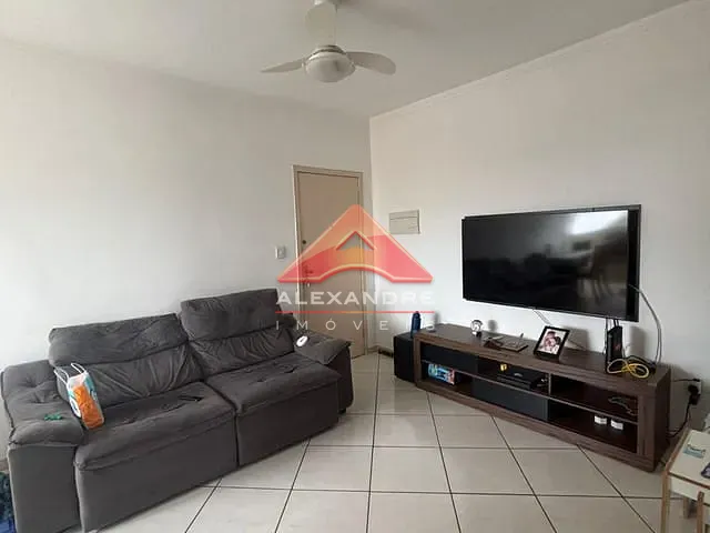 Apartamento 2 quartos e 1 banheiro, à venda, no bairro Vila Industrial em São José dos Campos
