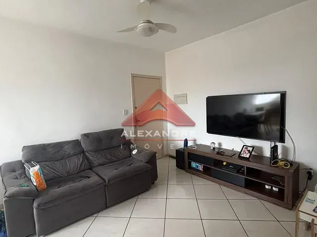 Apartamento 2 quartos e 1 banheiro, à venda, no bairro Vila Industrial em São José dos Campos