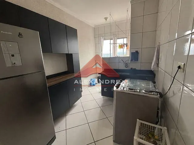Apartamento 2 quartos e 1 banheiro, à venda, no bairro Vila Industrial em São José dos Campos