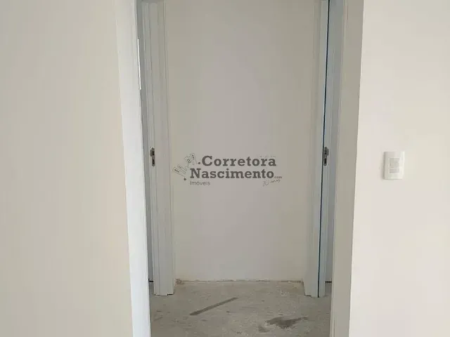 Apartamento 2 quartos e 1 banheiro, à venda, no bairro Villa Branca em Jacareí