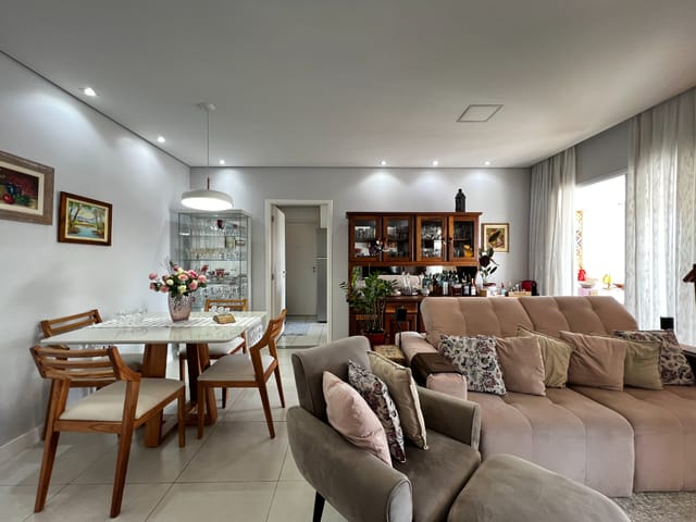 Foto do Apartamento - Apartamento tipo para venda em Vila Gumercindo com 3 quartos, sendo 3 suítes, 109m² | Lares e Andares Imóveis