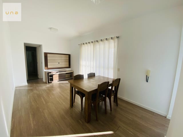 Apartamento 1 quarto e 1 banheiro, para alugar, no bairro Batel em Curitiba