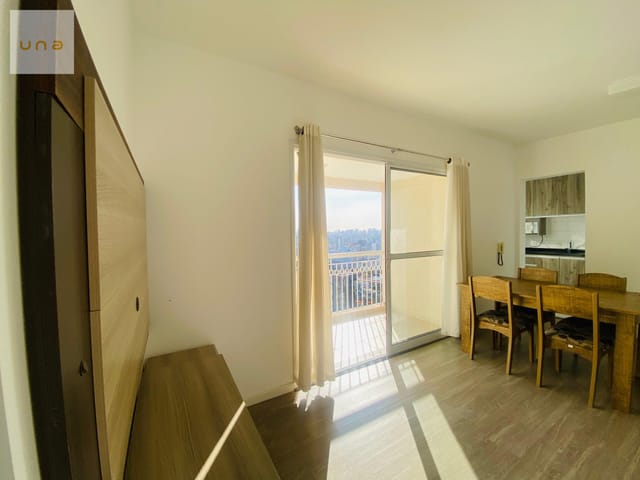 Apartamento 1 quarto e 1 banheiro, para alugar, no bairro Batel em Curitiba