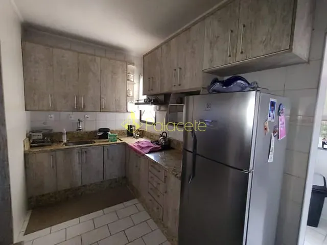 Apartamento com 94m² 2 quartos e 2 banheiros, à venda, no bairro Centro em Taubaté