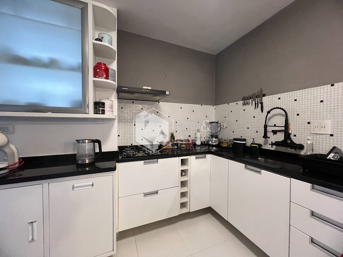Apartamento à venda com 2 quartos, 82m² - Foto 18