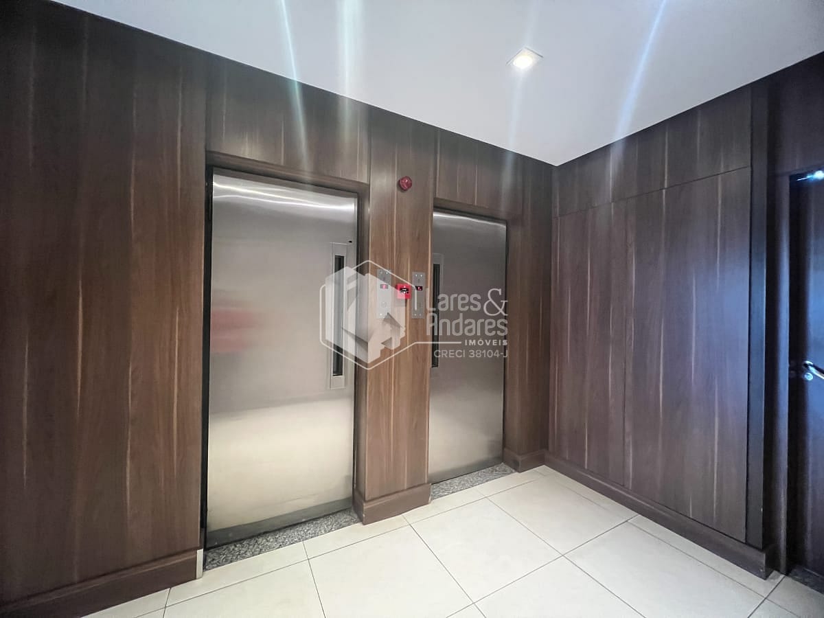 Apartamento à venda com 2 quartos, 82m² - Foto 32