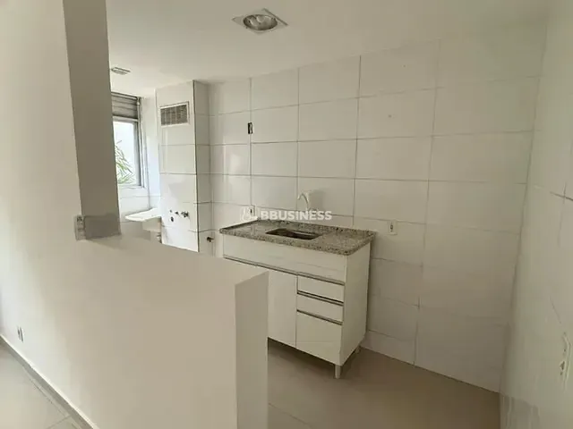 Apartamento 2 quartos e 1 banheiro, à venda, no bairro Parque Jóquei Club em Campos dos Goytacazes