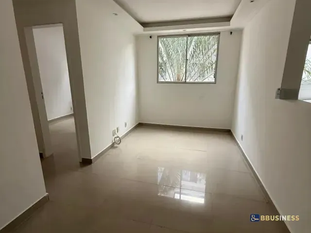 Apartamento 2 quartos e 1 banheiro, à venda, no bairro Parque Jóquei Club em Campos dos Goytacazes