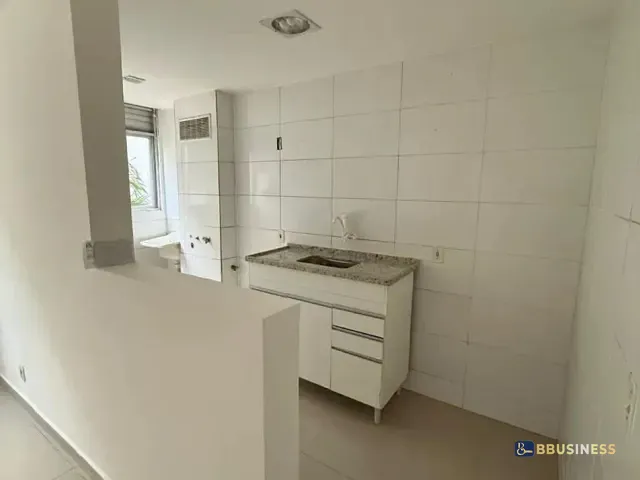 Apartamento 2 quartos e 1 banheiro, à venda, no bairro Parque Jóquei Club em Campos dos Goytacazes