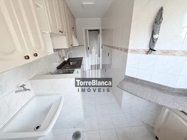 Apartamento com 85m² 2 quartos e 1 banheiro, para alugar, no bairro Centro em Ponta Grossa