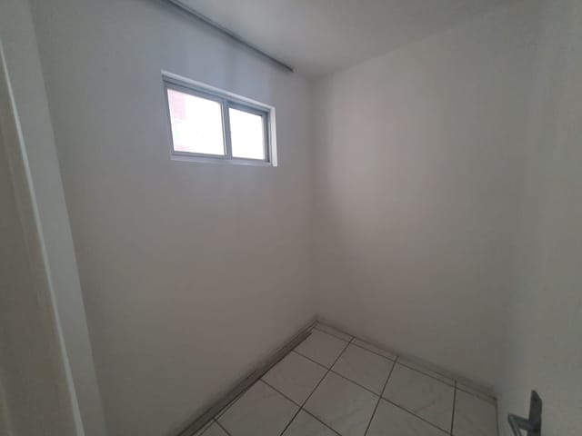 Apartamento 3 quartos e 4 banheiros, para alugar, no bairro Portão em Curitiba
