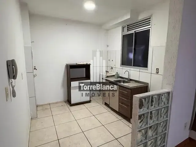 Apartamento 2 quartos e 1 banheiro, à venda, no bairro Uvaranas em Ponta Grossa